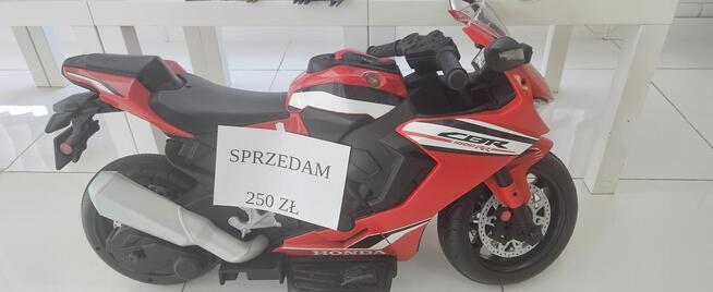 Motor na akumulator od 2 do 5 lat