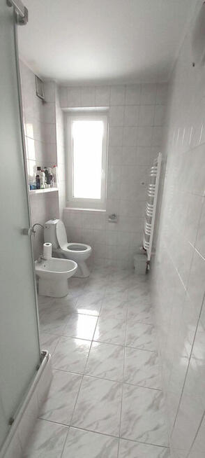 Wolnostojący dom z dużym potencjałem.