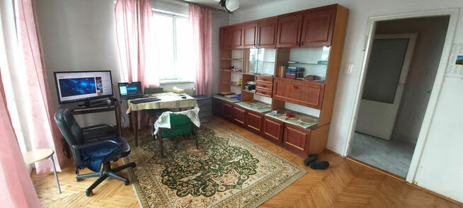 Wolnostojący dom z dużym potencjałem.