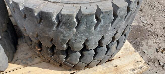 Używane, pneumatyczne opony do wózka widłowego Continental