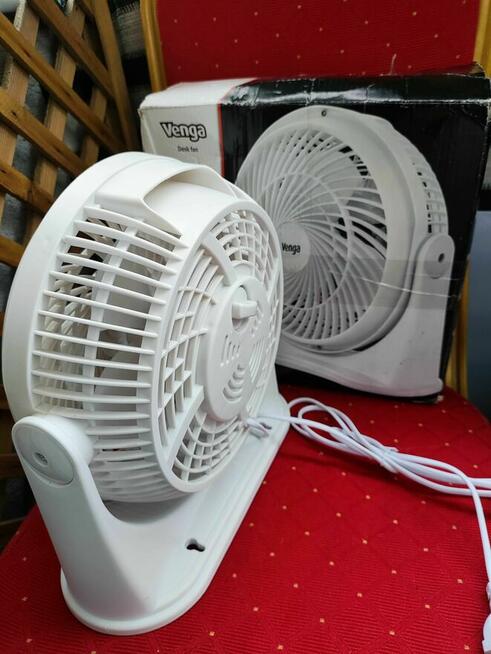 Wentylator Wiatrak Biały przenośny Venga stołowy VG VT 3003