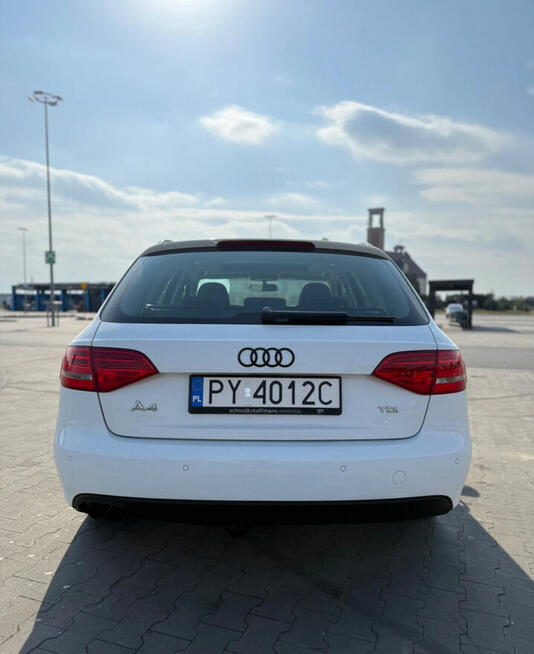 AUDI A4 Kombi, Szyberdach, 2.0 TDI, HAK