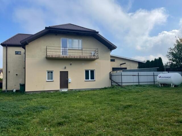 Duży dom Pułtusk centrum dla rodziny biznesu