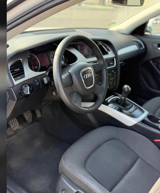 AUDI A4 Kombi, Szyberdach, 2.0 TDI, HAK