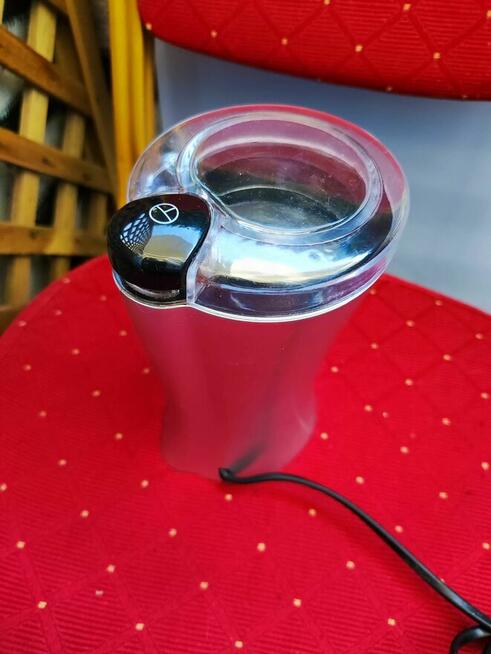 Młynek Elektryczny do Mielenia Kawy Pieprzu Ziół Przypraw