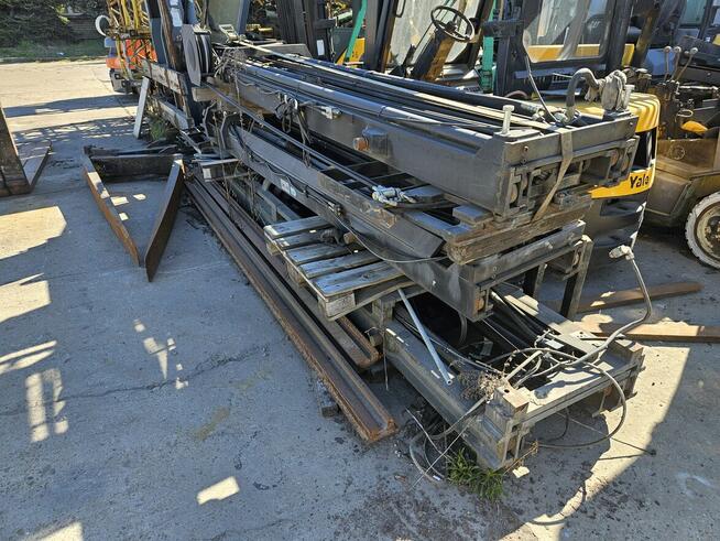 Maszt do wózka widłowego Wysokość podnoszenia 7 m.