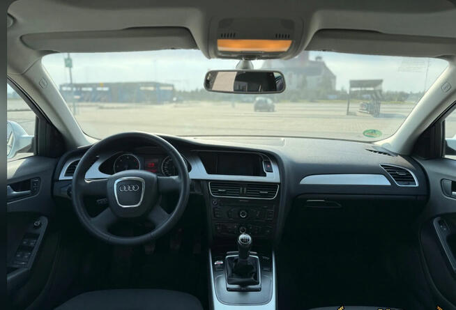 AUDI A4 Kombi, Szyberdach, 2.0 TDI, HAK