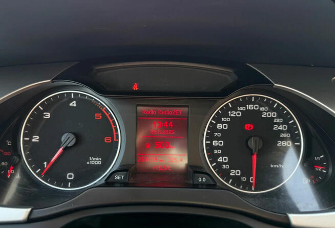 AUDI A4 Kombi, Szyberdach, 2.0 TDI, HAK