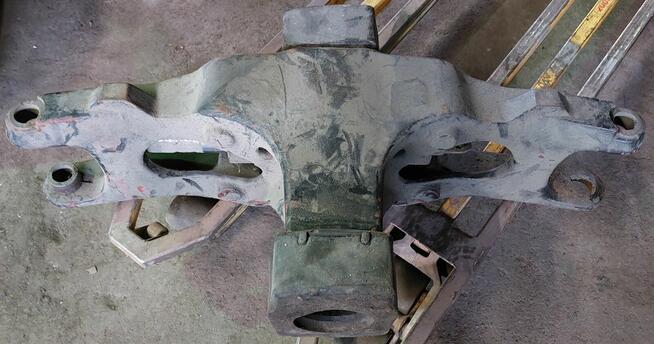 Wózek widłowy Hyster Yale Tylna belka zawieszenia