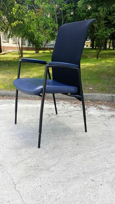 Krzesło konferencyjne mobilne Comforto krzesła biurowe