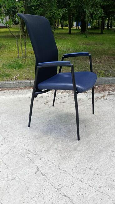 Krzesło konferencyjne mobilne Comforto krzesła biurowe