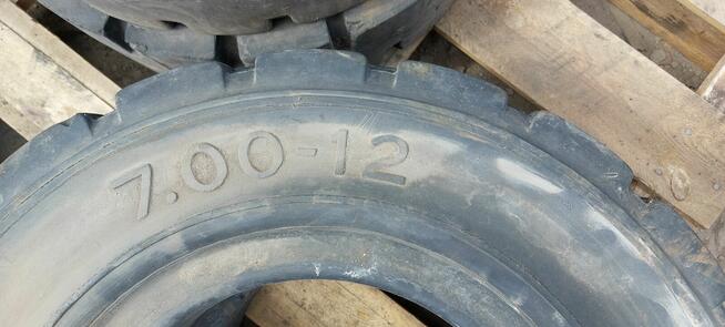 Używane, pełne opony do wózka widłowego Globe Star 7.00-12