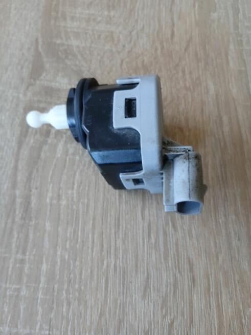 SILNIK OPEL ASTRA G SILNICZEK REGULACJI POZIOMU REFLEKTORÓW