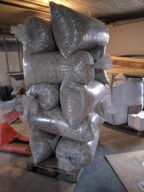 Paździeż konopny suchy na budowę domów , lub ściółkę