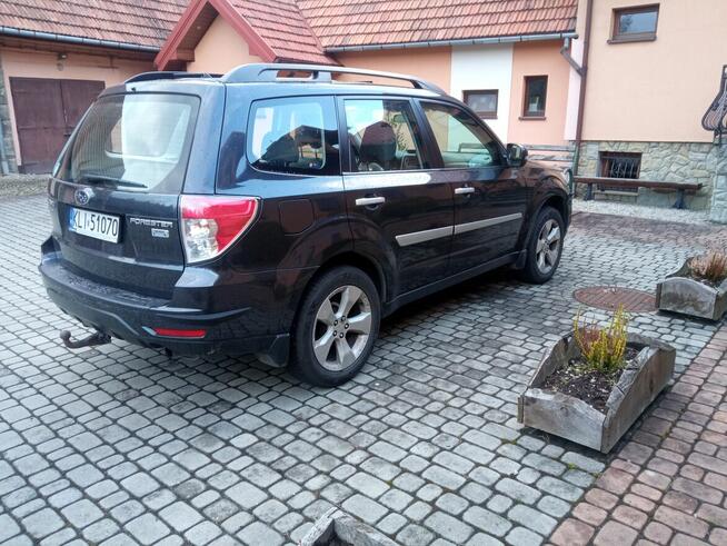 Subaru Forester salon zadbany skóra