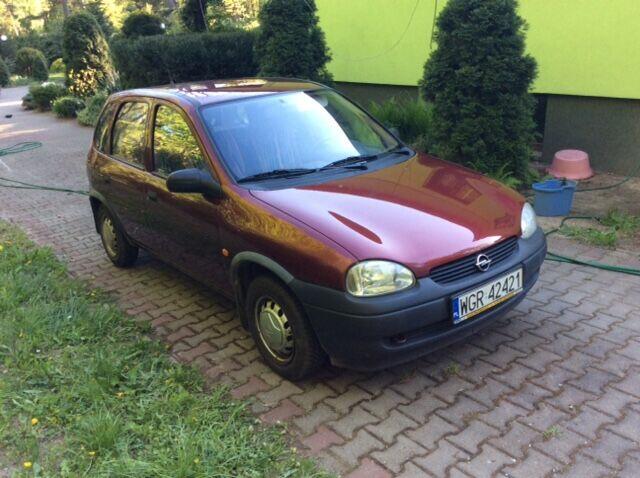 Opel Corsa. Rarytas. Stan kolekcjonerski.