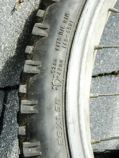 Rower typu ,,góral,, z ramą 24 i koła 26