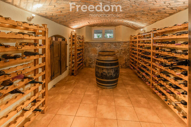 Dworek z duszą i historią – Sędławki, 1566 m²