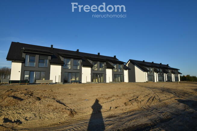 Dom deweloperski - 4-5 pokoi pompa ciepła i panele