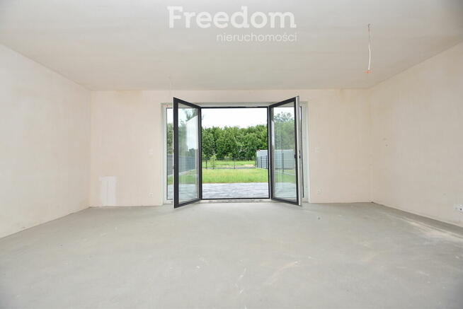 Dom deweloperski - 4-5 pokoi pompa ciepła i panele