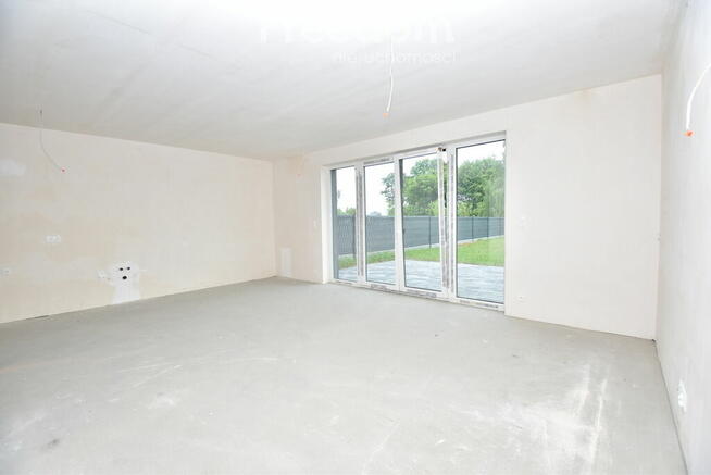 Dom deweloperski - 4-5 pokoi pompa ciepła i panele