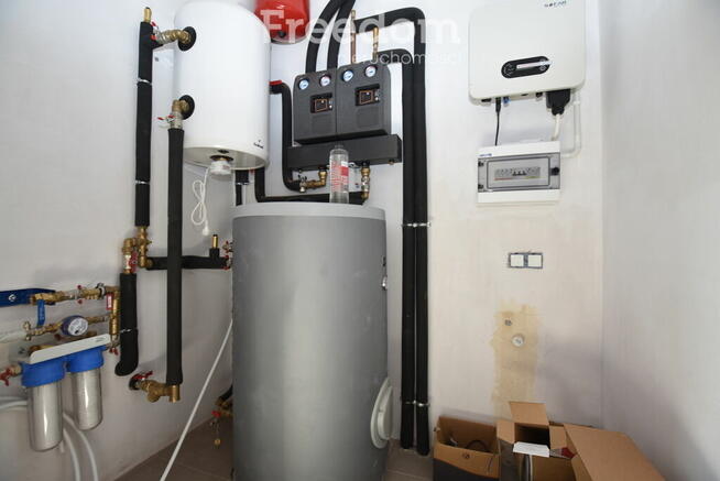 Dom deweloperski - 4-5 pokoi pompa ciepła i panele