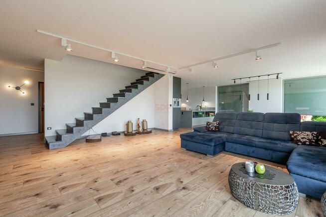 Dom Tyniec Mały gm. Kobierzyce, Ładna