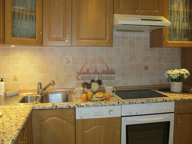 "Apartamenty przy Królikarni". budynek x basenem