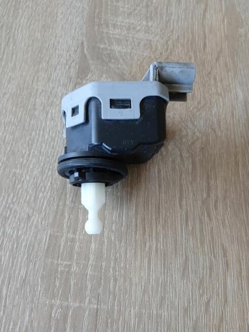 SILNIK OPEL ASTRA G SILNICZEK REGULACJI POZIOMU REFLEKTORÓW