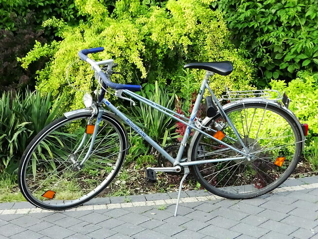 Francuski zabytkowy rower miejski Motobecane rama 22 koła 2