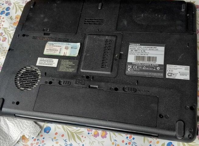 Sprzedam laptopa Toshiba