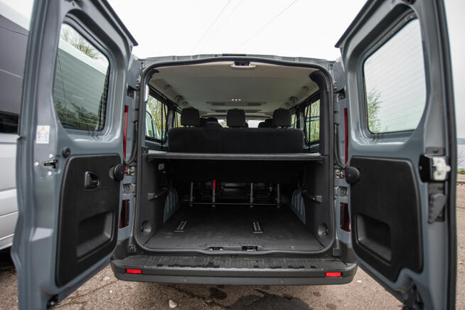 Przewoz osob, wynajem busow