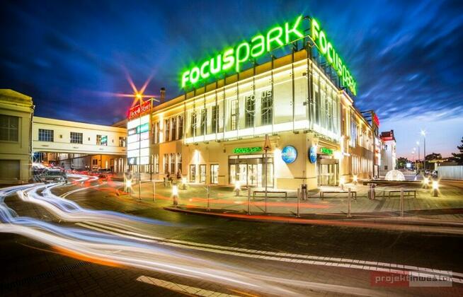 Sprzątaczka - sklepy z odzieżą - Z.Góra/Focus Mall