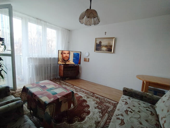 Spółdz. własn. 3 pok. 46 mkw 2 p. na parter/winda Służew/iec