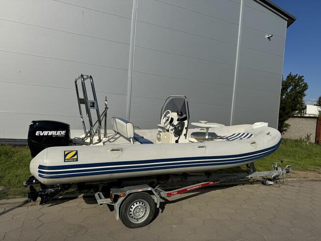 RIB Zodiac 550, Evinrude 90 + przyczepa