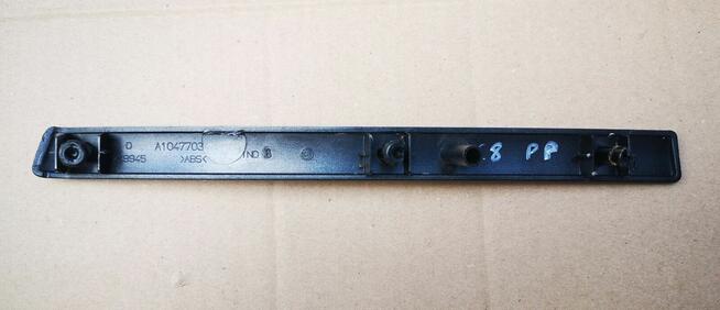 Citroen C8 listwa ozdobna prawych przednich drzwi A1047703