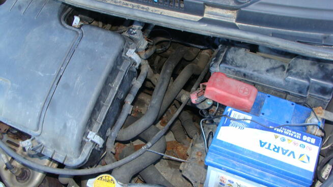 peugeot 107 1,0 benzyna