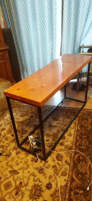 Ława i stolik pod telewizor.