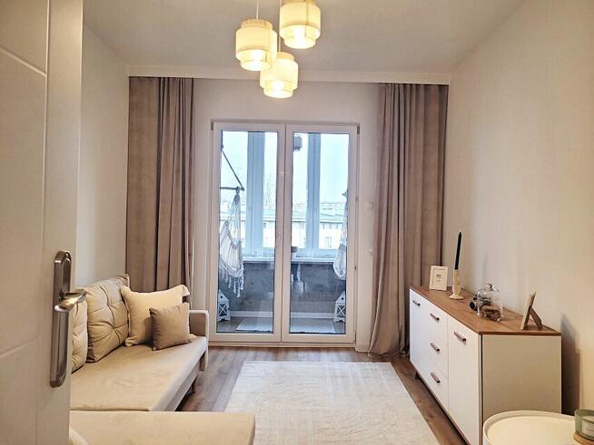 NOWA HUTA 2 POK. MIESZKANIE Z BALKONEM