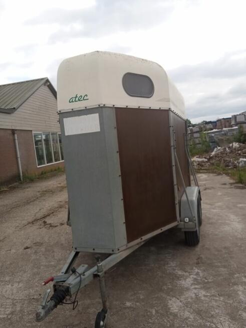 Przyczepa dla koń DMC 1300kg.