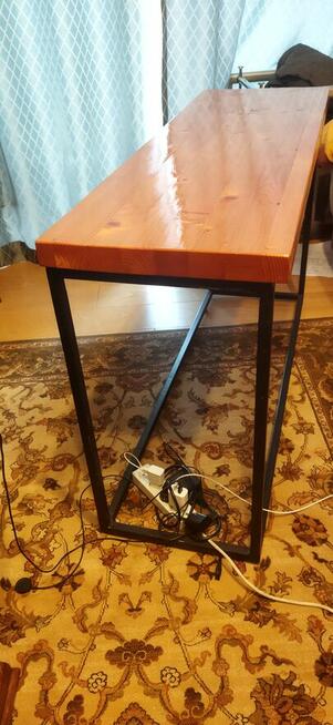 Ława i stolik pod telewizor.