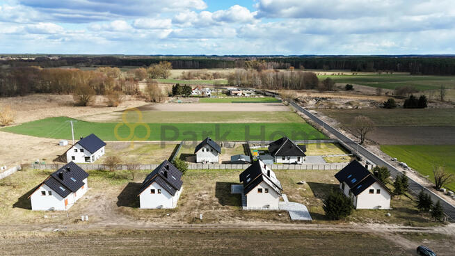 Dom Szczaniec, Adama Asnyka