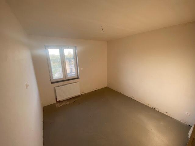 Gleźnowo house to be finished near a lake