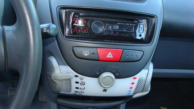 peugeot 107 1,0 benzyna