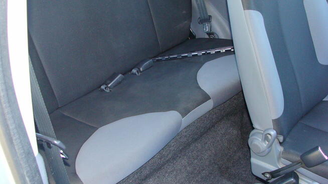 peugeot 107 1,0 benzyna