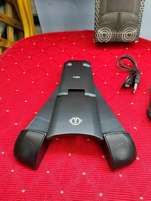 Stolik pod Laptop z Głośniki stojak na Laptopa podkładka NFC