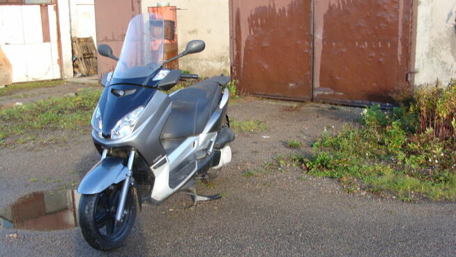 skuter Yamaha X max 250