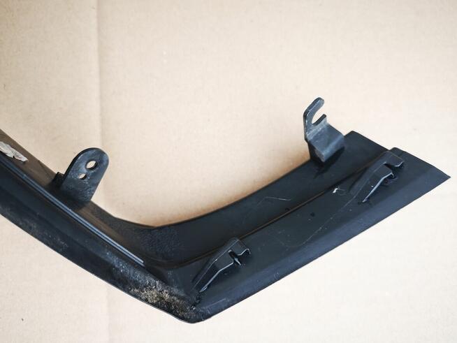 Ślizg osłona lampy prawy tył Chevrolet Malibu IV 2012-2017