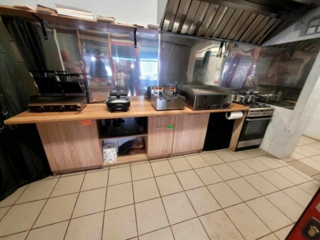 Odsprzedam lokal gastronomiczny
