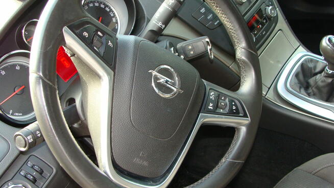 Opel Insignia 2,0 diesel super stan